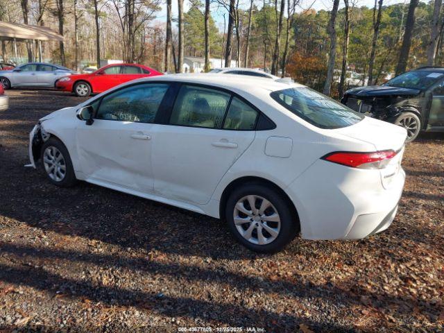 Toyota Corolla Le Image 13