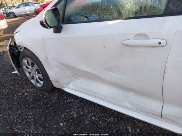 Toyota Corolla Le Image 5