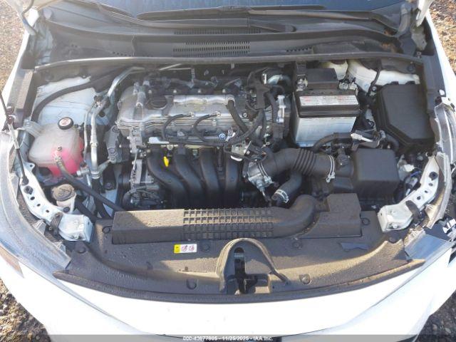 Toyota Corolla Le Image 6