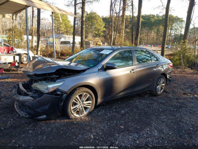 Toyota Camry Se Image 2