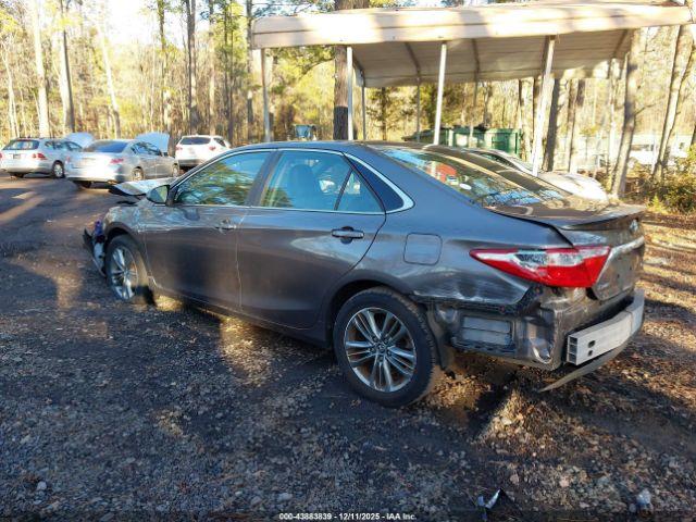 Toyota Camry Se Image 15