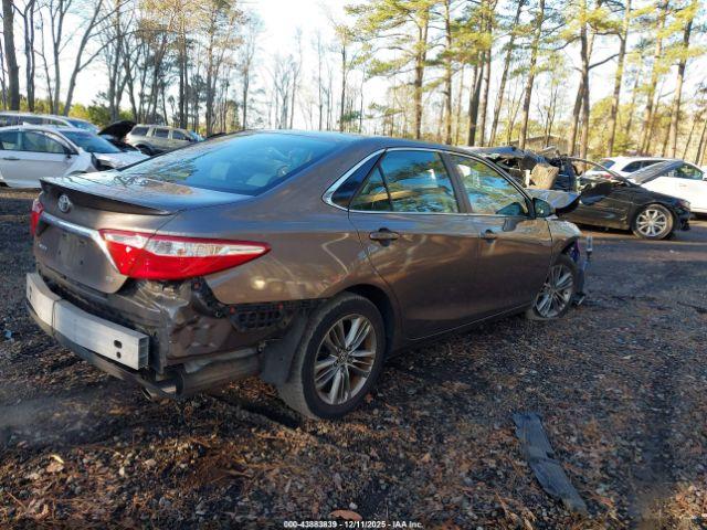 Toyota Camry Se Image 3