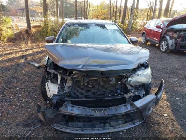 Toyota Camry Se Image 4