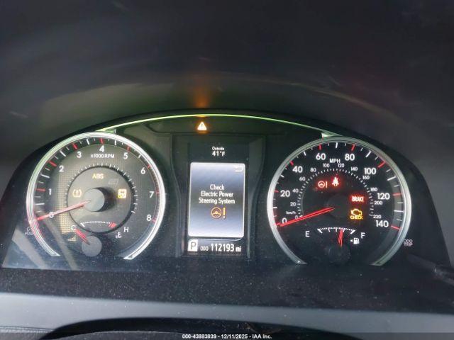 Toyota Camry Se Image 6