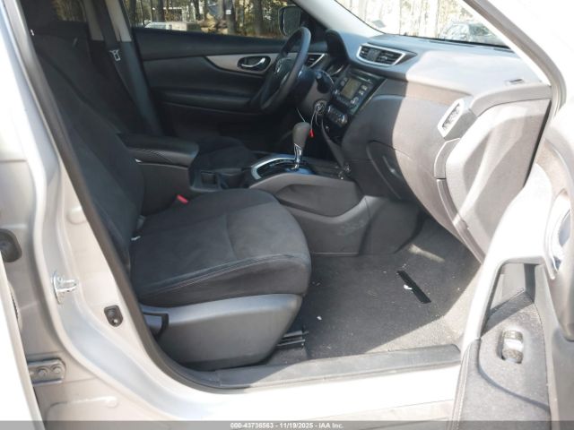 Nissan Rogue S Image 6