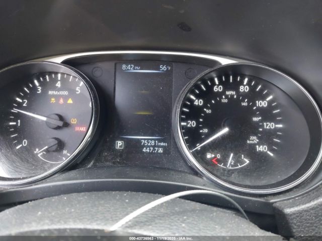 Nissan Rogue S Image 4