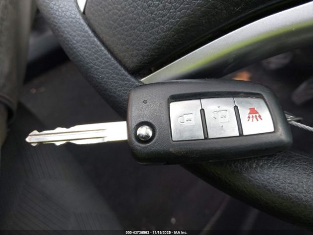 Nissan Rogue S Image 9