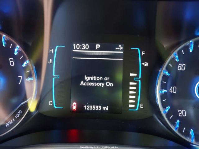 Chrysler Pacifica Touring Image 14