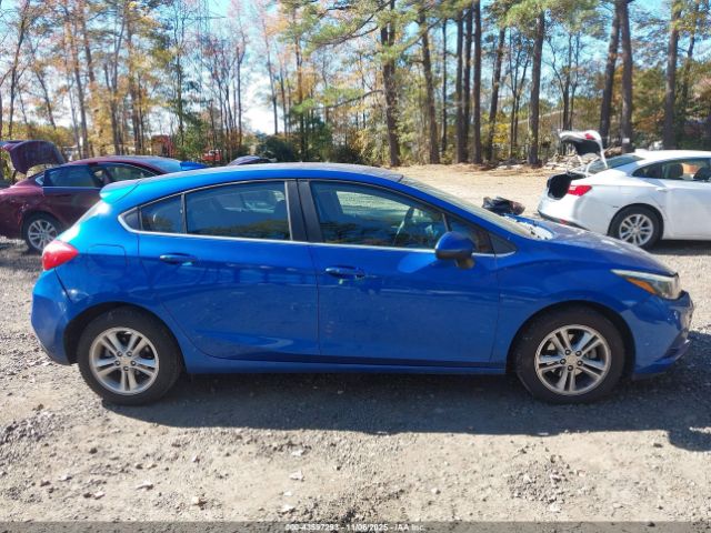 Chevrolet Cruze Lt Auto Image 4