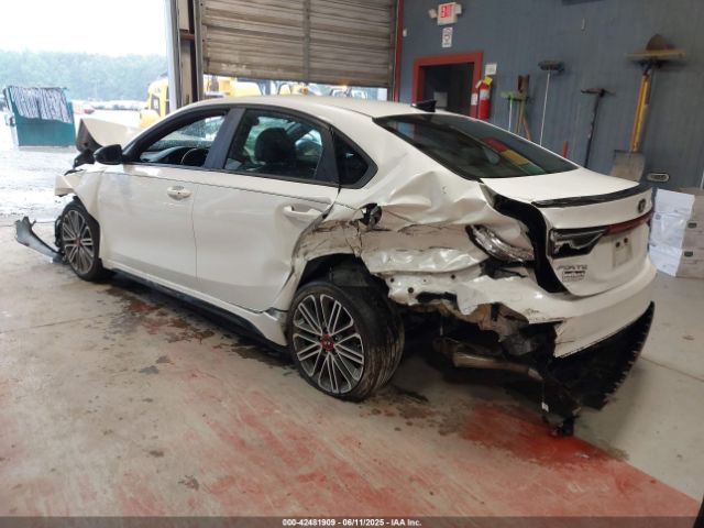 Kia Forte Gt Image 8