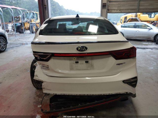 Kia Forte Gt Image 16