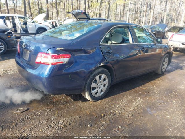 Toyota Camry Image 15