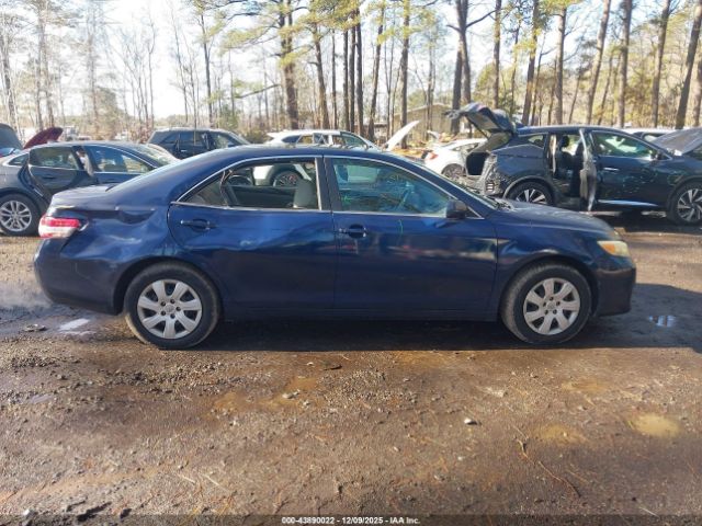 Toyota Camry Image 7