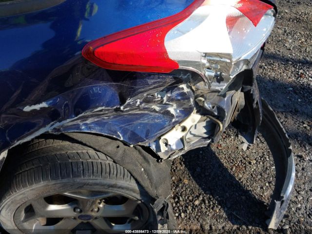 Ford Focus St Image 8