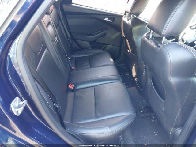 Ford Focus St Image 15