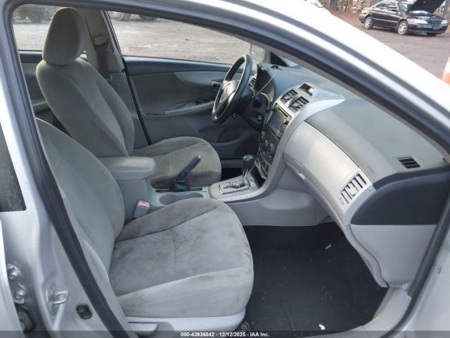 Toyota Corolla Le Image 11