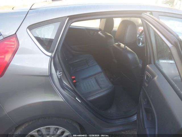 Ford Fiesta Titanium Image 8