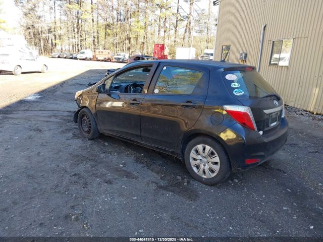 Toyota Yaris Le Image 3