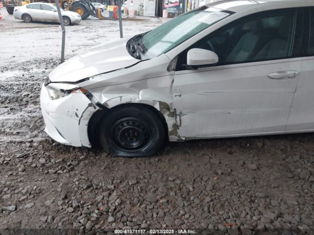 Toyota Corolla Le Eco Image 2