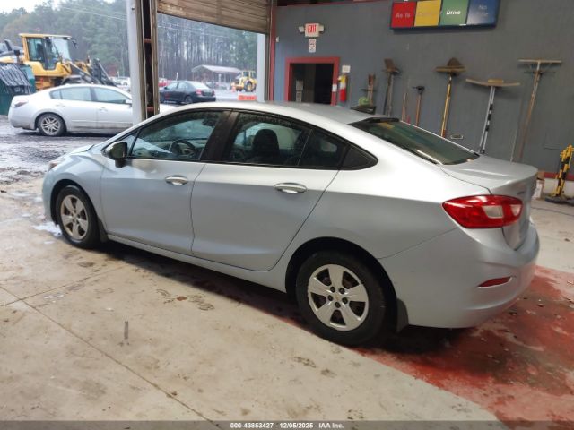 Chevrolet Cruze Ls Auto Image 11