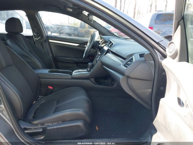 Honda Civic Sport Image 8