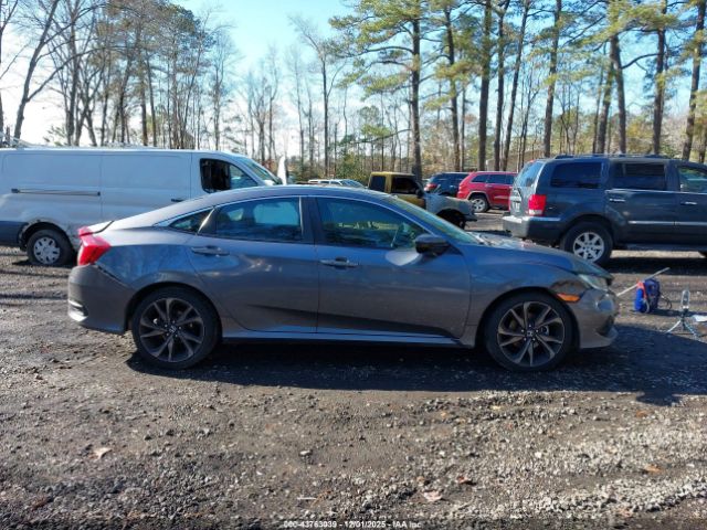 Honda Civic Sport Image 14