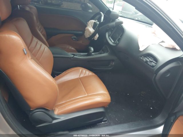 Dodge Challenger Srt 392 Image 7