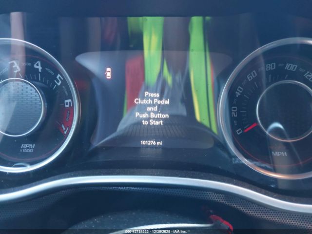 Dodge Challenger Srt 392 Image 9