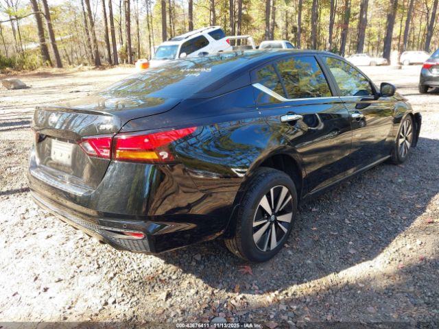 Nissan Altima Sv Fwd Image 3