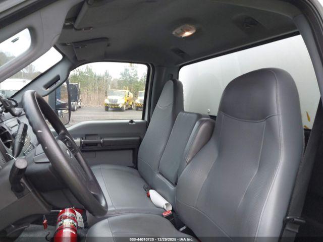 Ford F-650 Gas Image 10