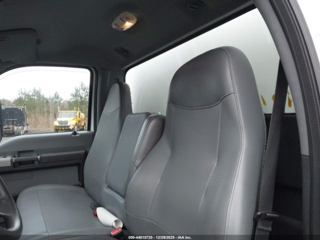 Ford F-650 Gas Image 11