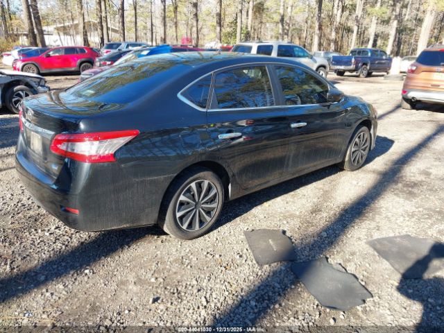 Nissan Sentra S Image 2