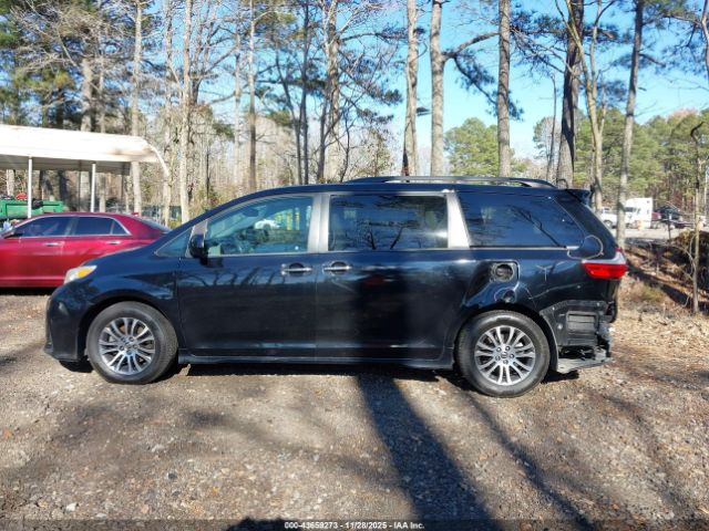 Toyota Sienna Xle 8 Passenger Image 5