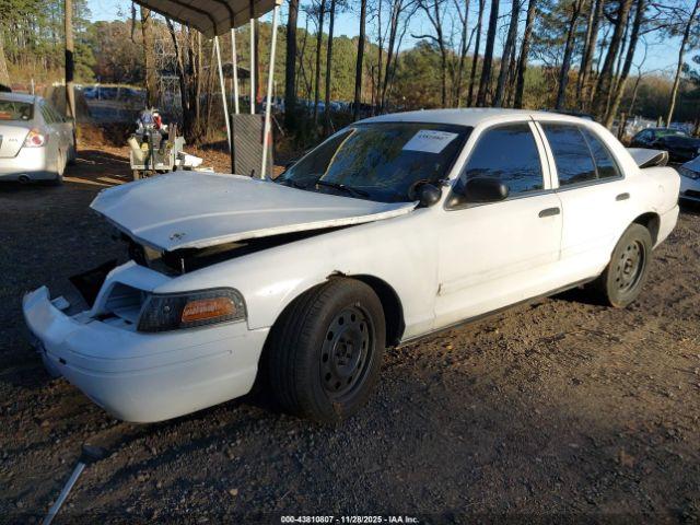 Ford Crown Victoria Image 4