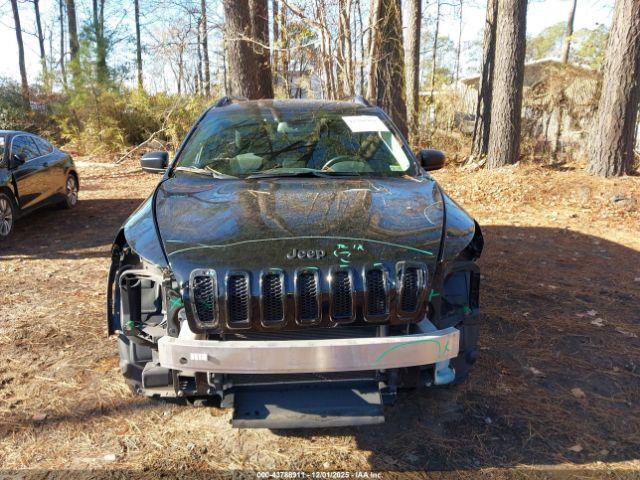 Jeep Cherokee Altitude Fwd Image 10