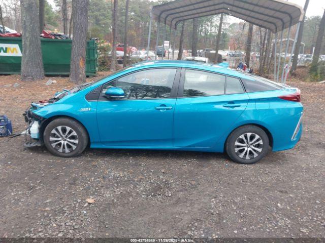 Toyota Prius Prime Limited Image 17