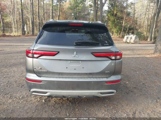 Mitsubishi Outlander Image 13