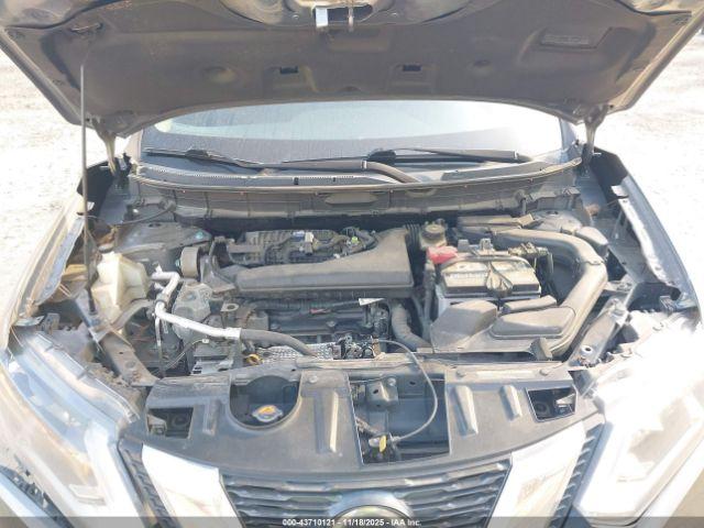 Nissan Rogue Sv Image 2