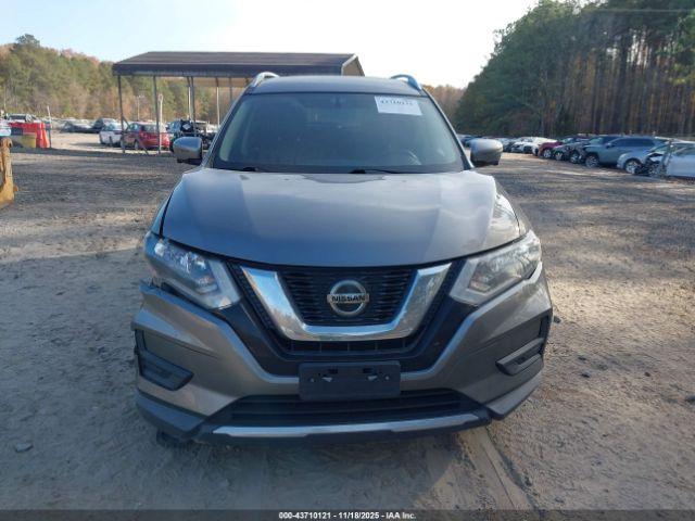 Nissan Rogue Sv Image 4