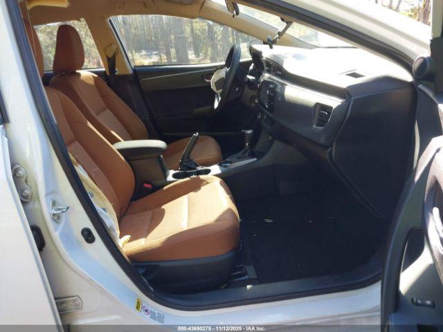 Toyota Corolla Le Image 6