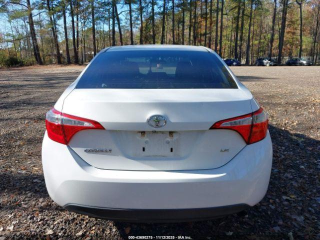 Toyota Corolla Le Image 9