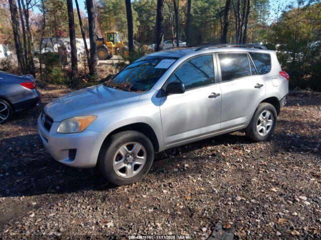 Toyota RAV4 Image 8