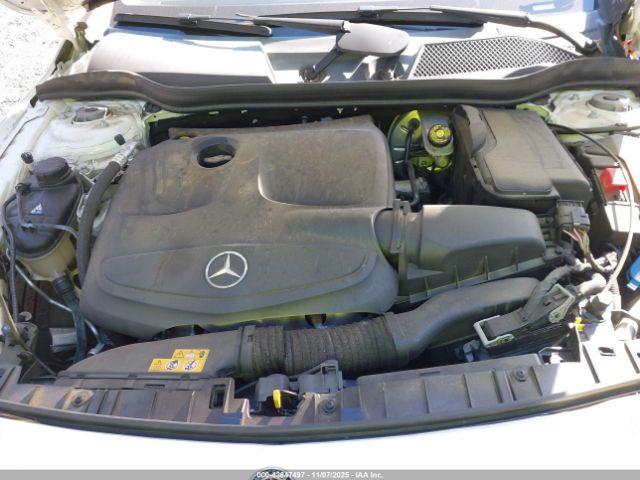 Mercedes-Benz GLA Image 9