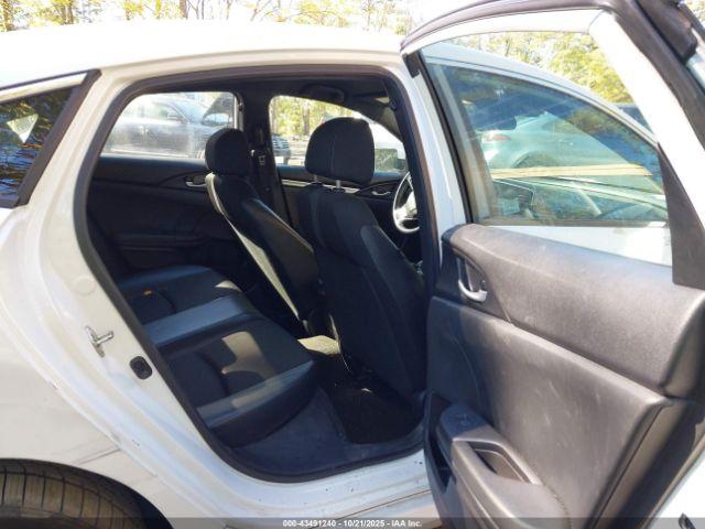 Honda Civic Sport Image 6