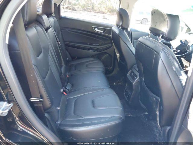 Ford Edge Titanium Image 13