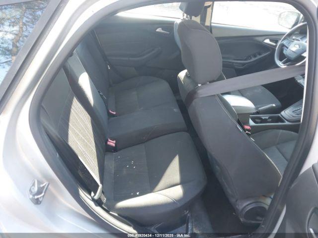 Ford Focus Se Image 2