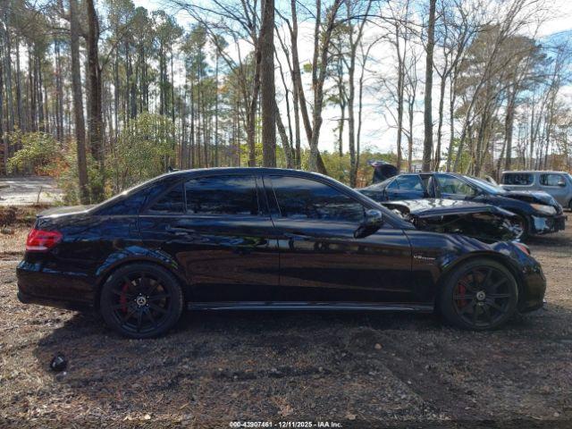 Mercedes-Benz E-Class S 4matic Image 10