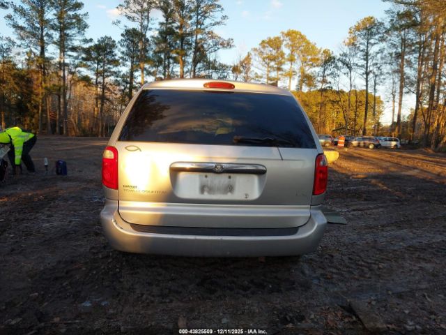 Chrysler Town & Country Lx Image 12