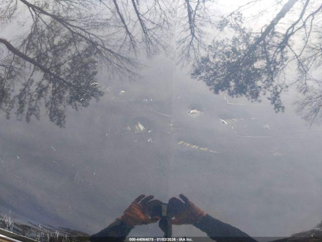 Buick Enclave Premium Image 10