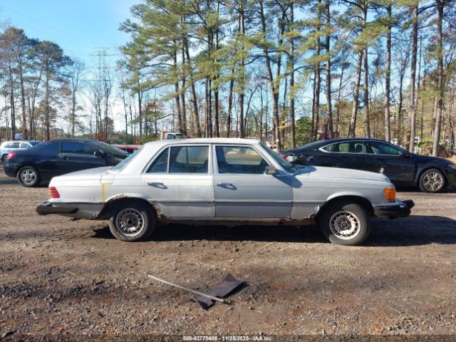 Mercedes-Benz 300 Image 11